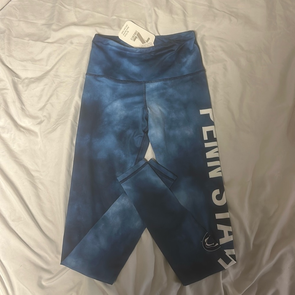 Women’s Penn State yoga pants XS NWT 48$ retail